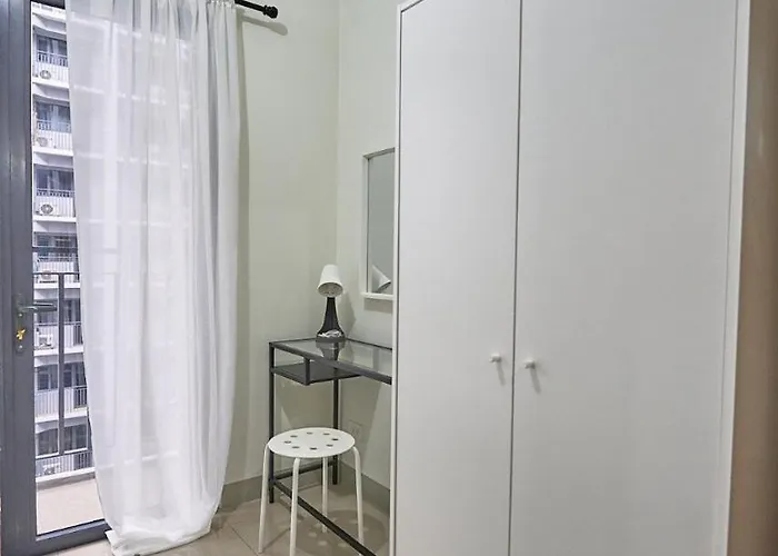 Cozy Near Mall Of With Wifi And Netflix *