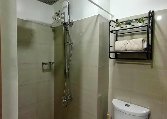 Cozy Near Mall Of With Wifi And Netflix